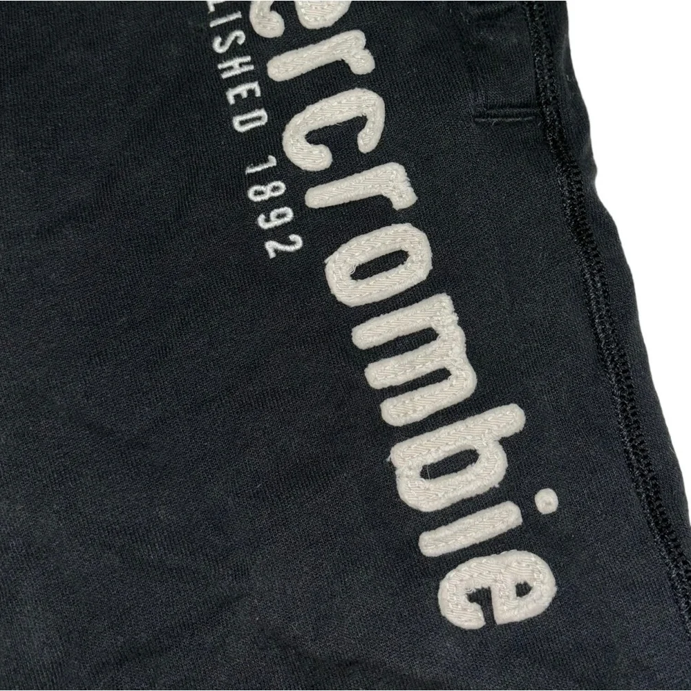 Abercrombie boys shorts - Picture 2 of 4